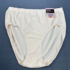 Bali Women's Size 10/11 Panty Brief Comfort Revolution Light Beige New With Tags